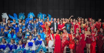 งานกีฬาสุดมันส์!! Grand sport day จัดทัพสาวงามจากเวทีมิสแกรนด์มากกว่า 30 คนร่วมกระชับมิตรแฟนคลับ ที่มาพร้อมกับความอลังการ ร่วมใจกันลงสนามสร้างความเป็นหนึ่ง  ปิดท้ายค่ำคืนด้วยเสียงหัวเราะจากคณะลิเกมิสแกรนด์